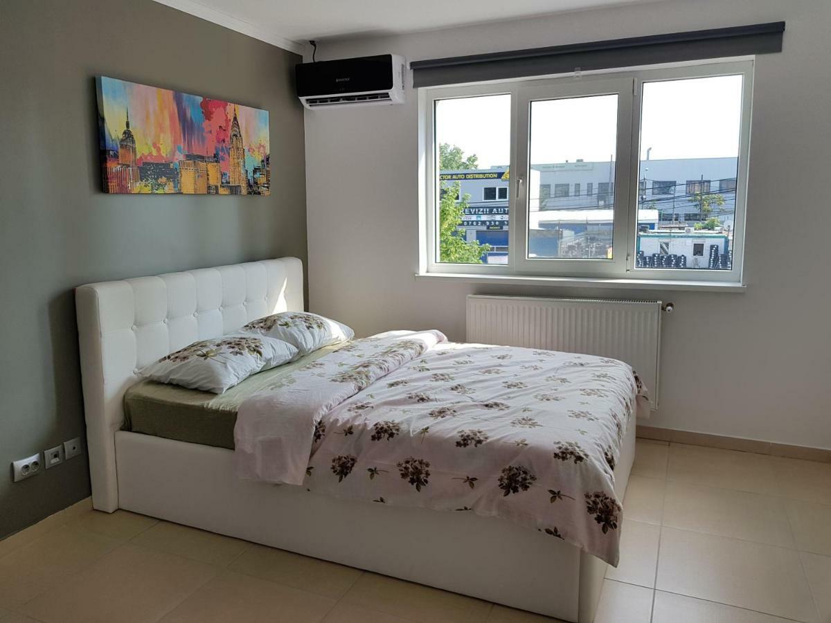 Cozy&Elegant New Studio In Bukarest Exterior foto