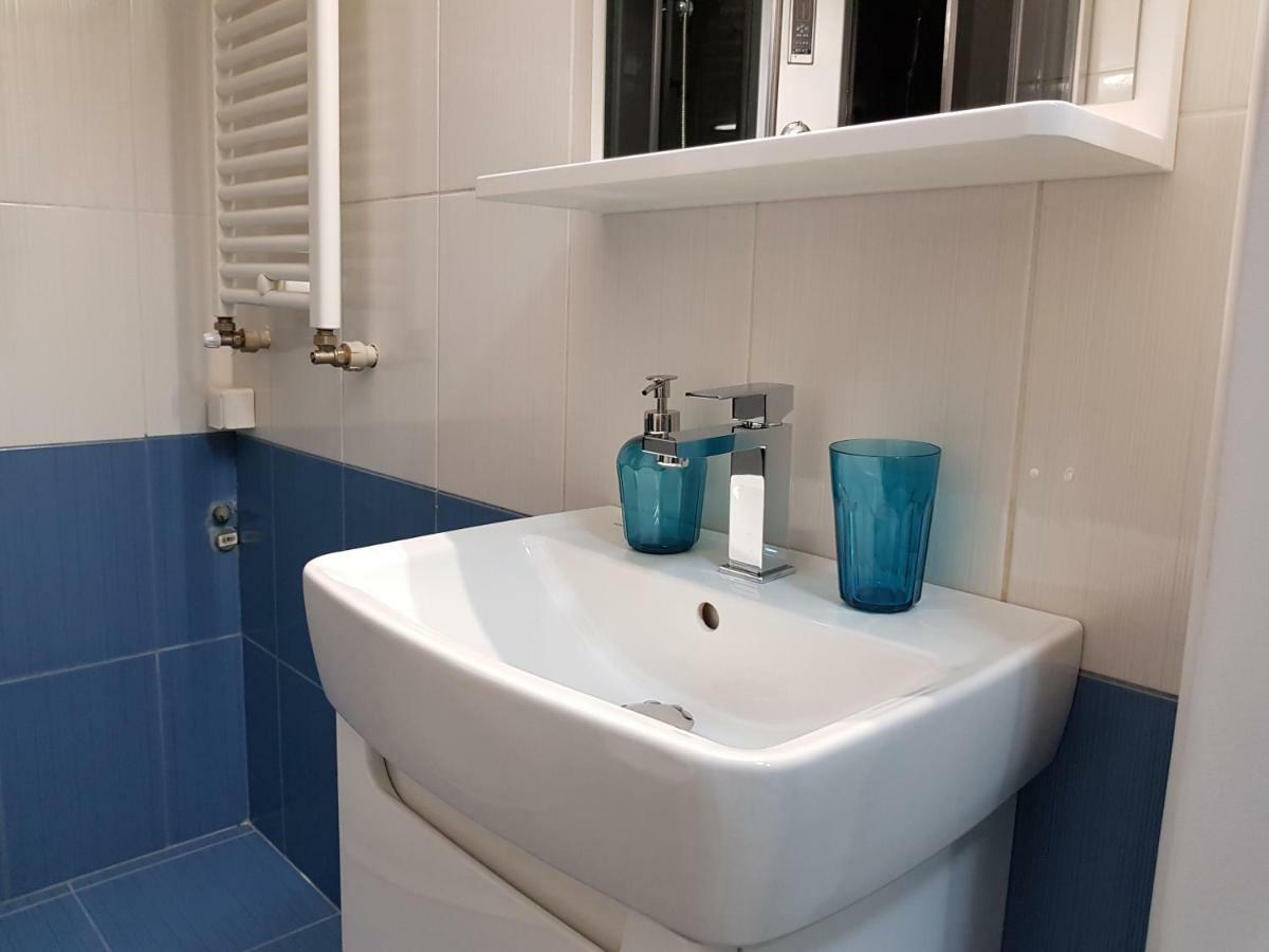 Cozy&Elegant New Studio In Bukarest Exterior foto
